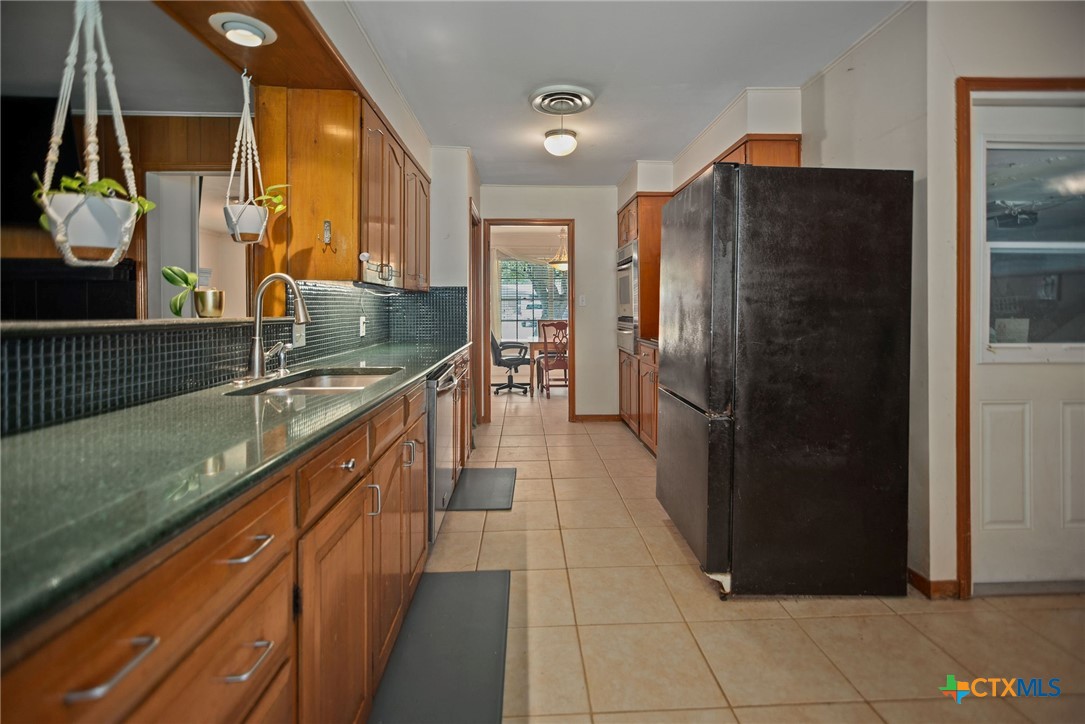 1706 College Drive Property Photo 11