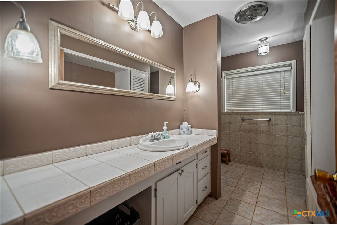 1706 College Drive Property Photo 23