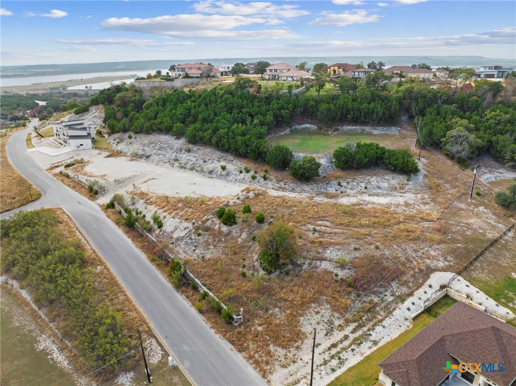 3519 Shoreline Drive Property Photo 1