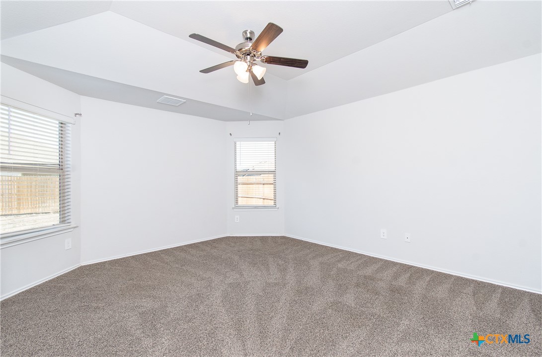 2353 Aylesbury Drive Property Photo 11
