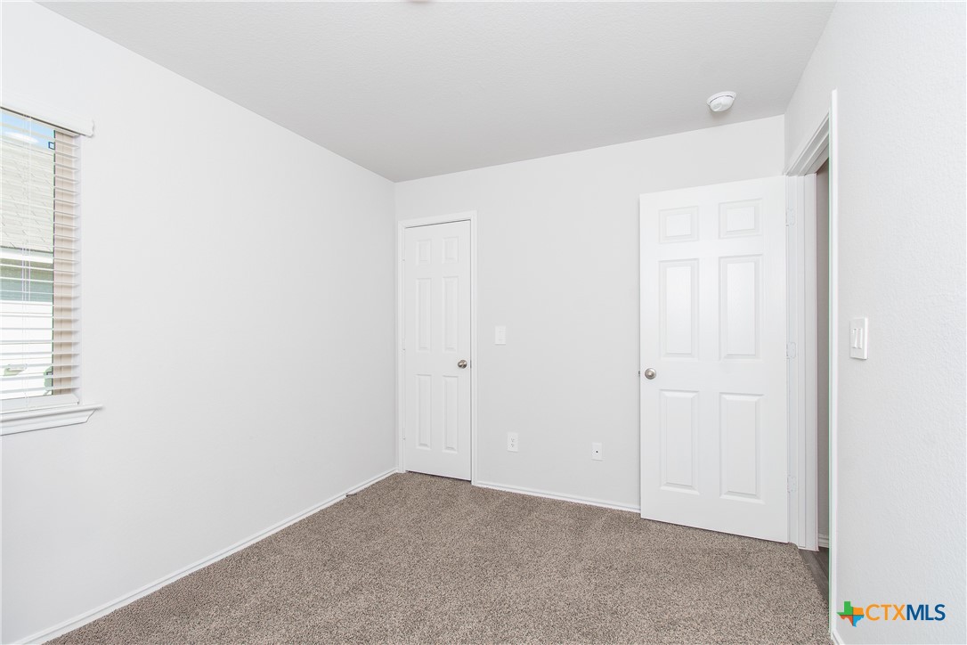 2353 Aylesbury Drive Property Photo 17
