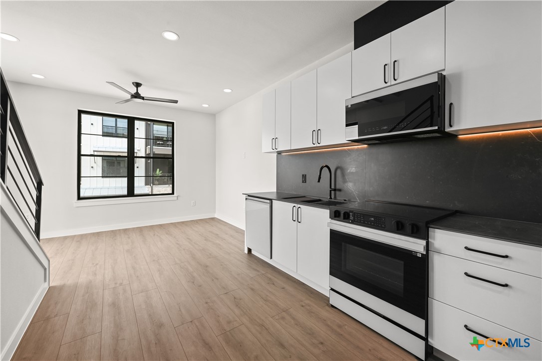 634 Central Parkway 1201 Property Photo 5