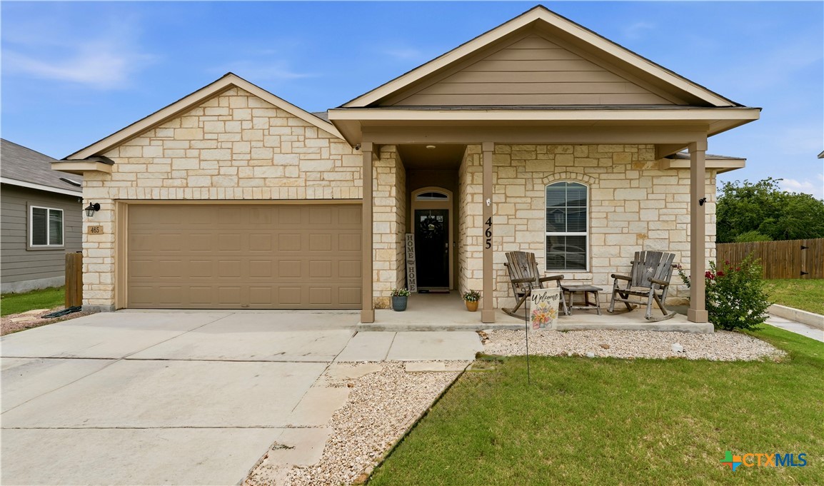 465 Fairy Duster Drive Property Photo 1