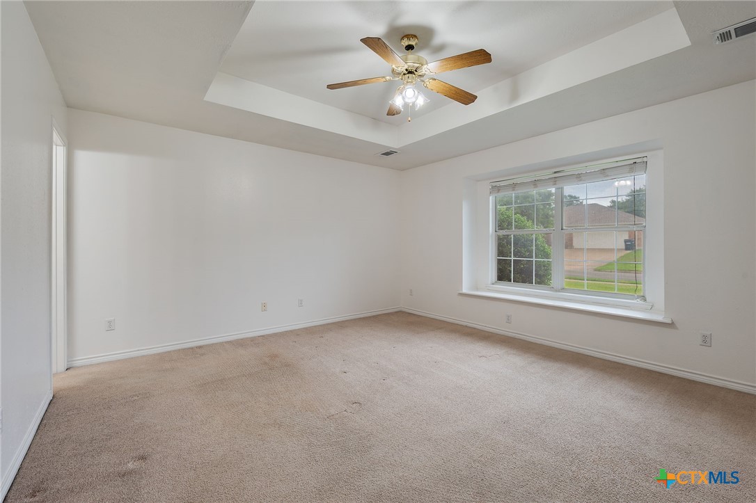1521 Strasburg Circle Property Photo 8