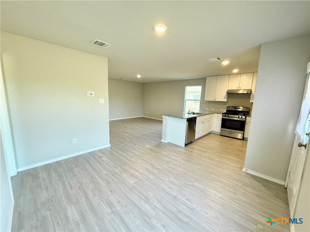 570 Blue Stem Road Property Photo 4