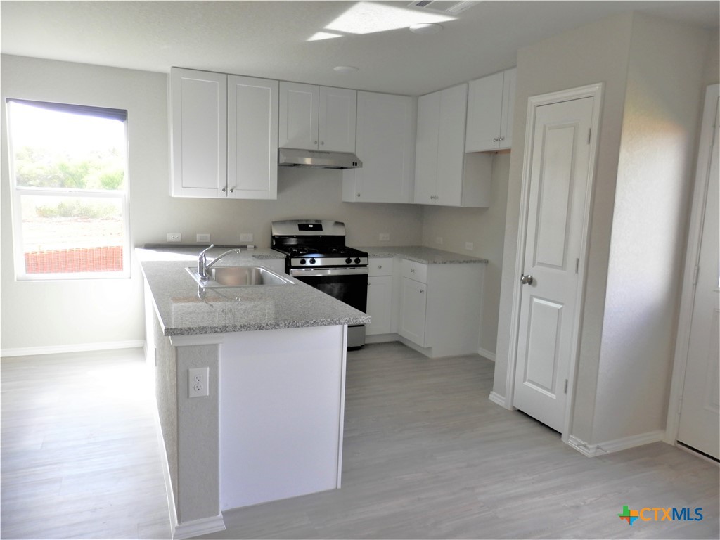 570 Blue Stem Road Property Photo 5