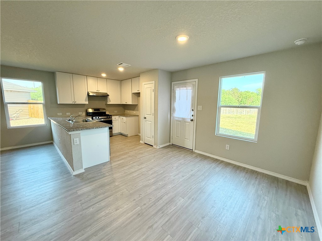 570 Blue Stem Road Property Photo 7