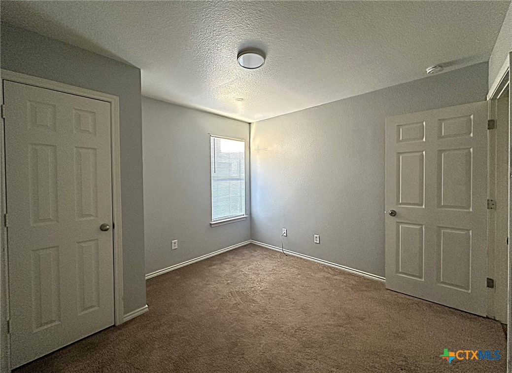 2710 Ashley Drive 2712 Property Photo 6