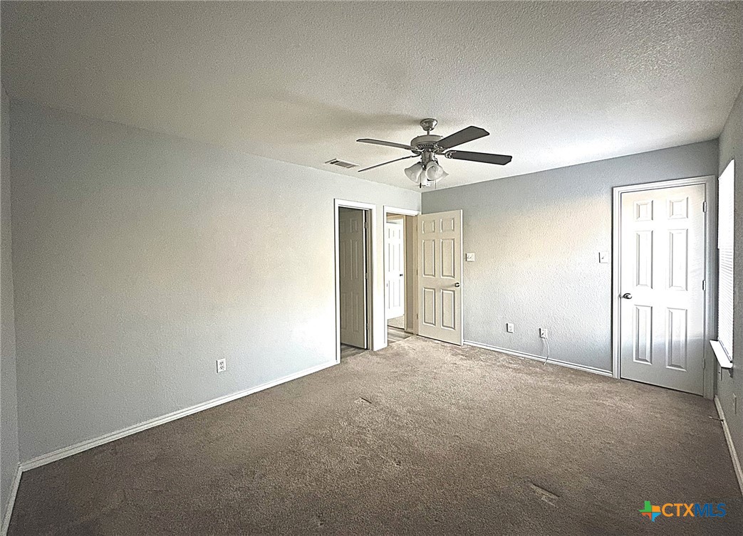 2710 Ashley Drive 2712 Property Photo 9