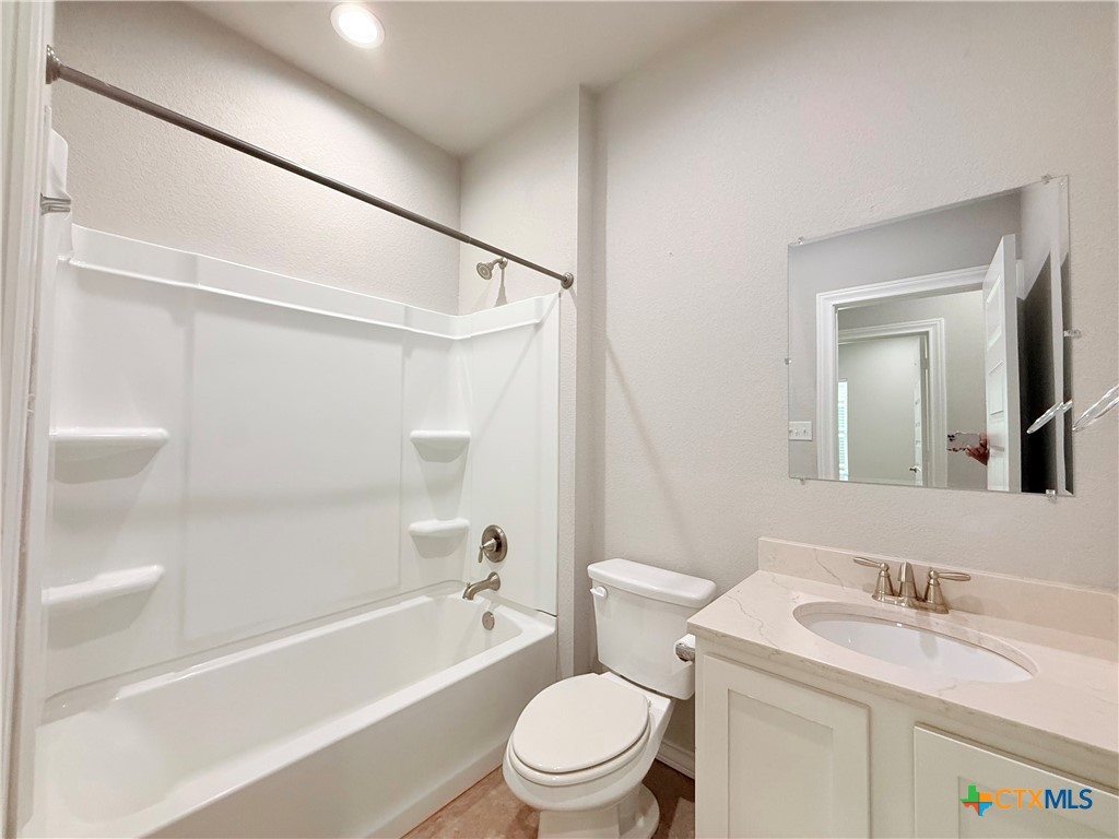 611 E Martindale Street B Property Photo 6