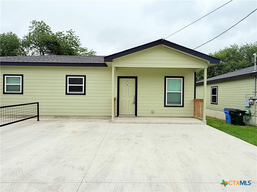 611 E Martindale Street B Property Photo 10