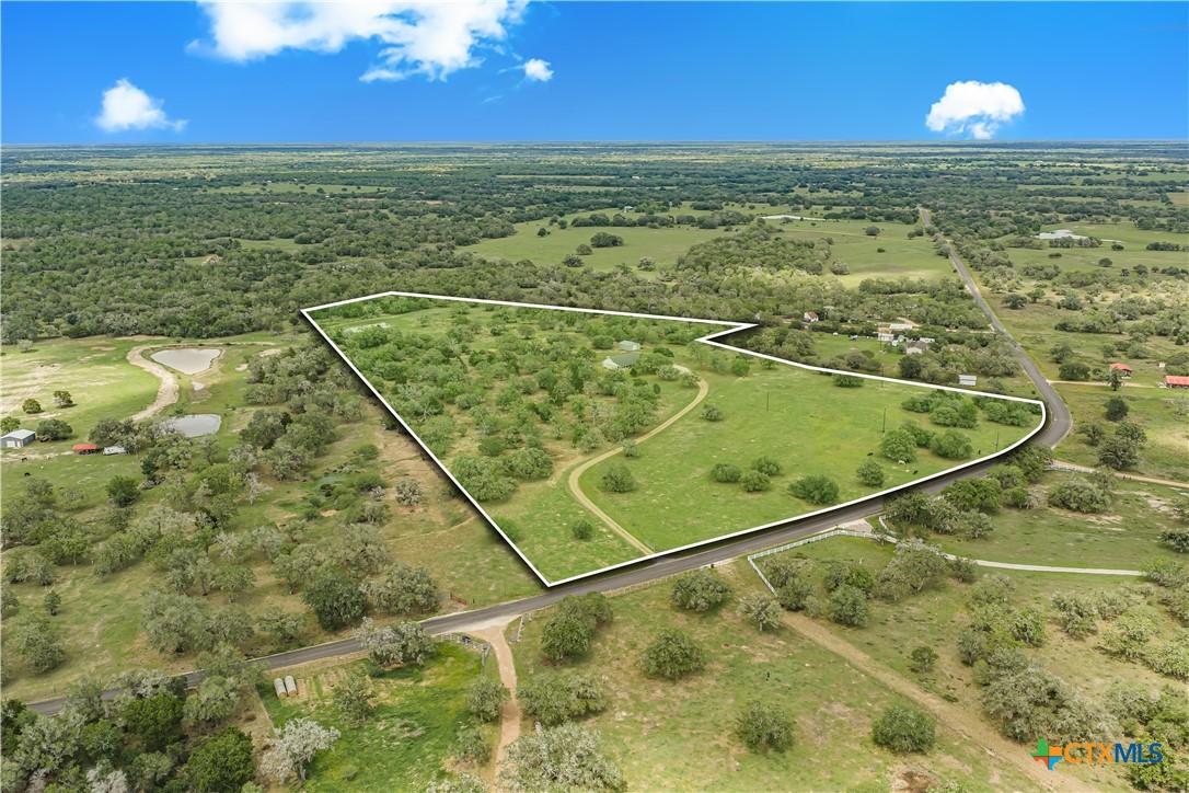 2826 Cattle Guard Road Property Photo 2