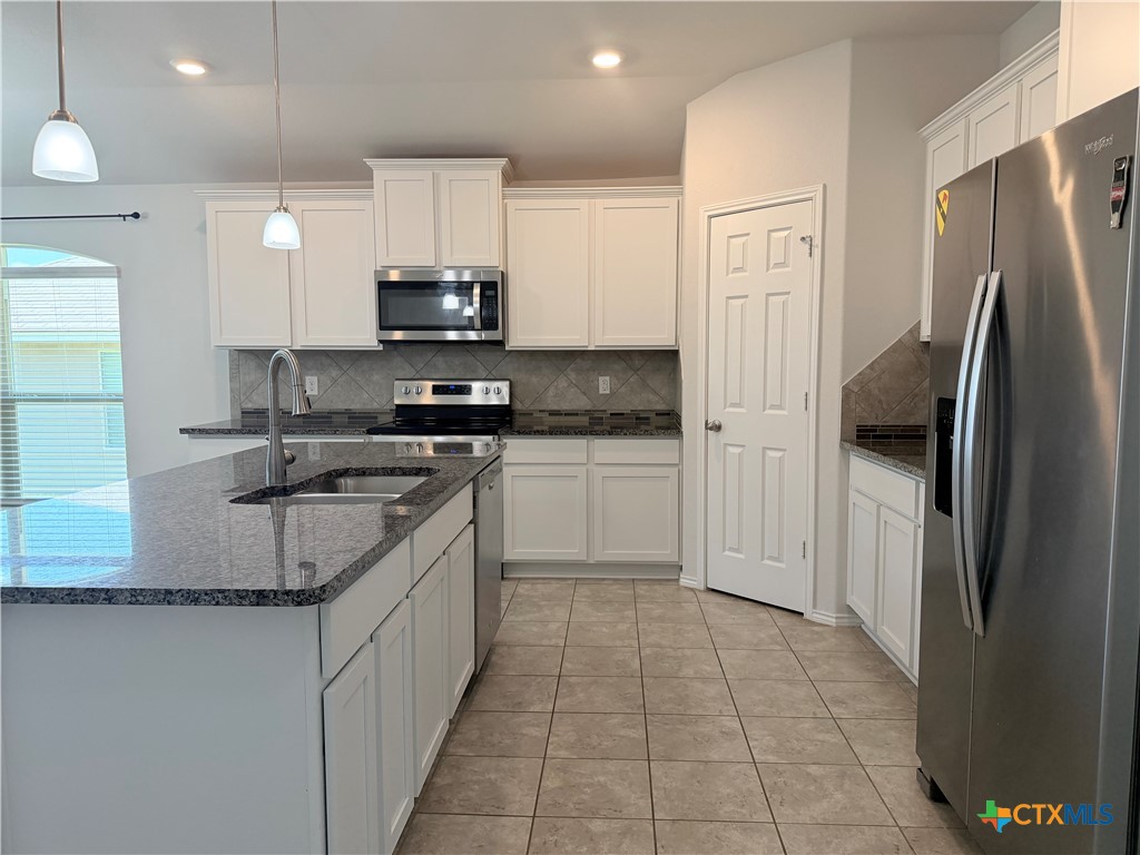 2013 Mallard Court Property Photo 5