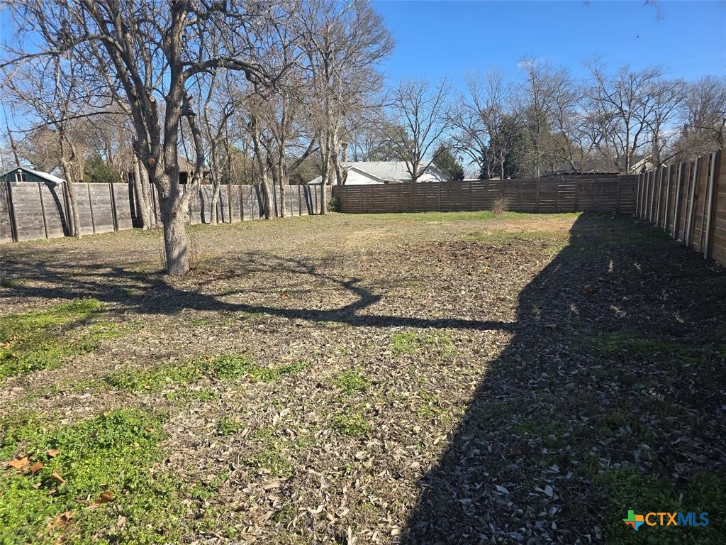 305 Lexington Road Property Photo 5