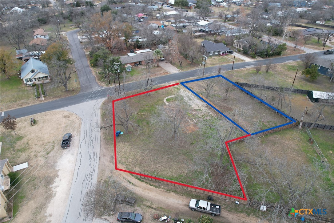 305 Lexington Road Property Photo 8