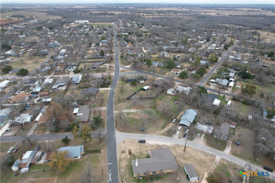 305 Lexington Road Property Photo 10