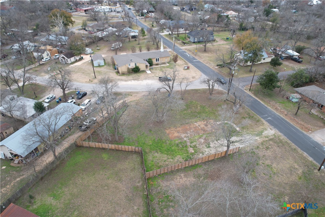 305-b Lexington Road Property Photo 3