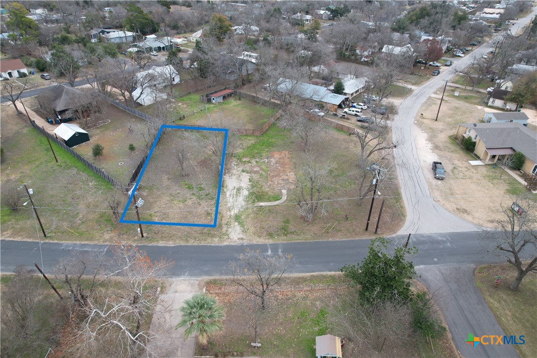 305-b Lexington Road Property Photo 8