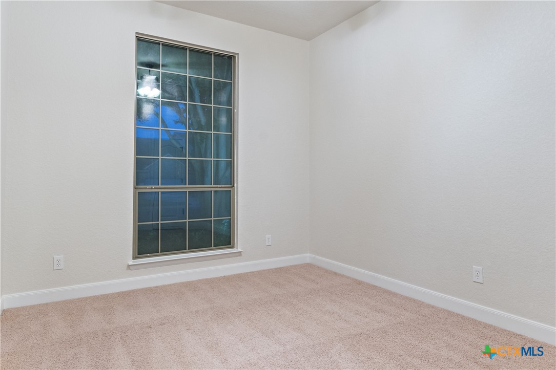 9715 Wind Gate Pkwy Property Photo 23