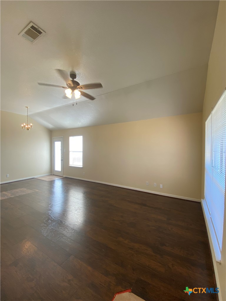 5107 Daybreak Drive B Property Photo 3