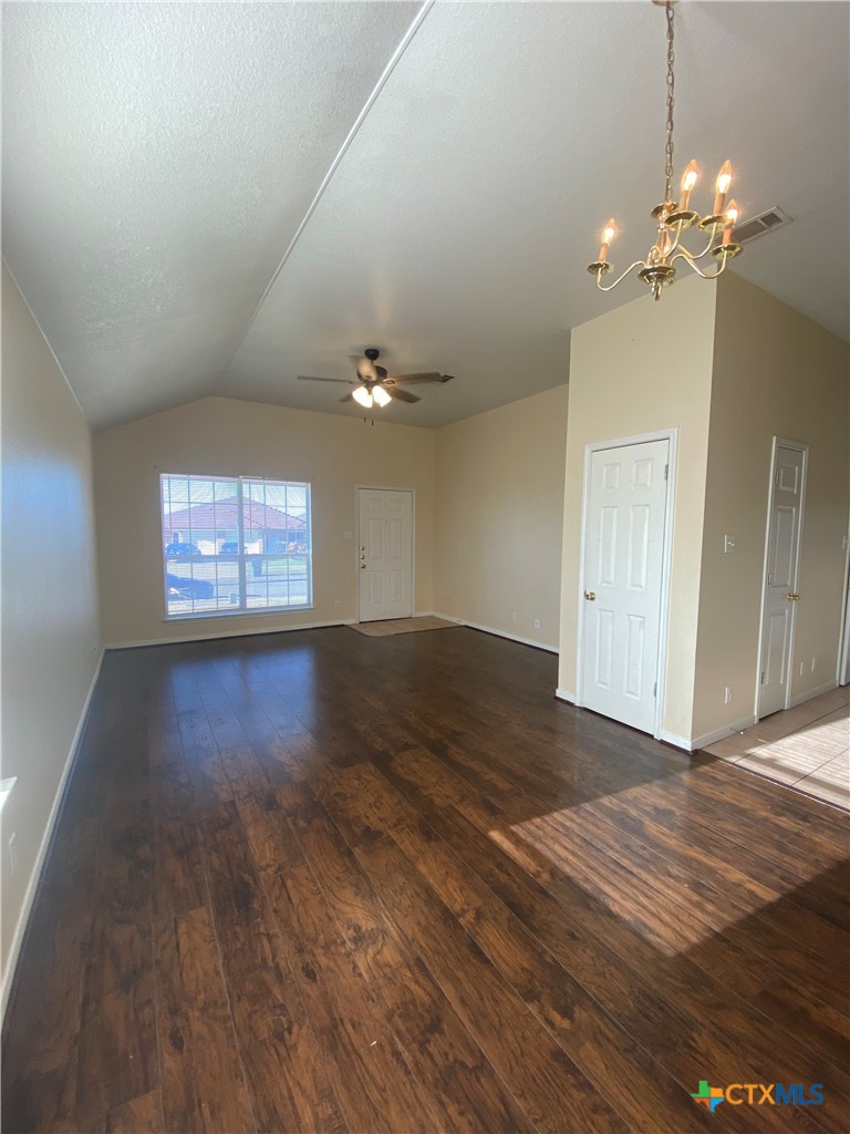 5107 Daybreak Drive B Property Photo 4