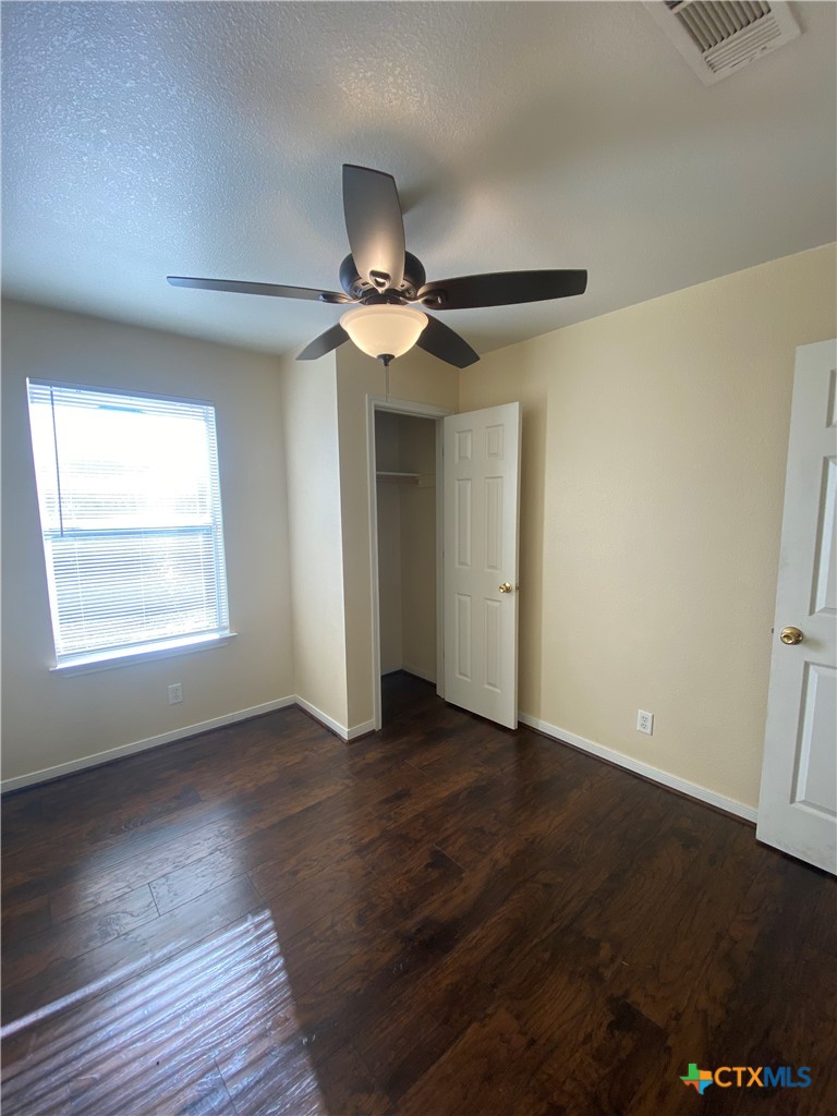 5107 Daybreak Drive B Property Photo 11