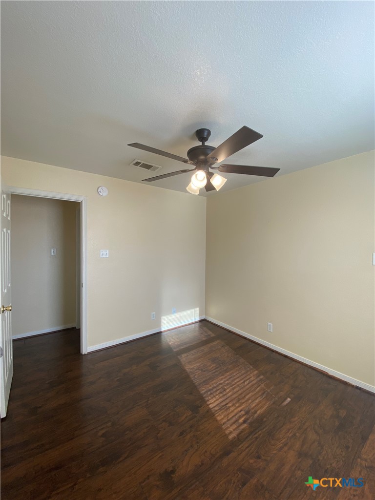 5107 Daybreak Drive B Property Photo 16