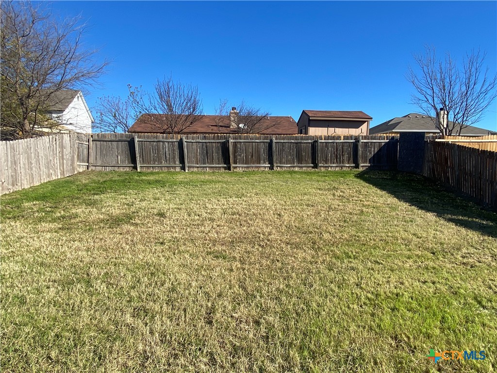 5107 Daybreak Drive B Property Photo 17