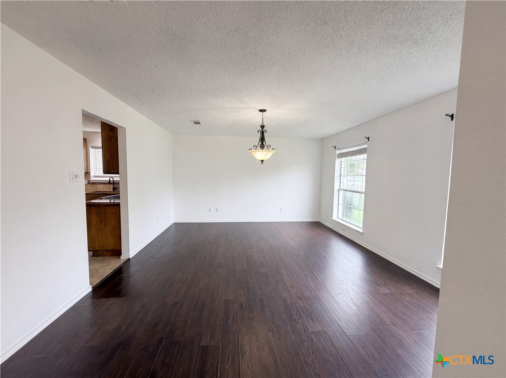 1301 Judy Lane Property Photo 6