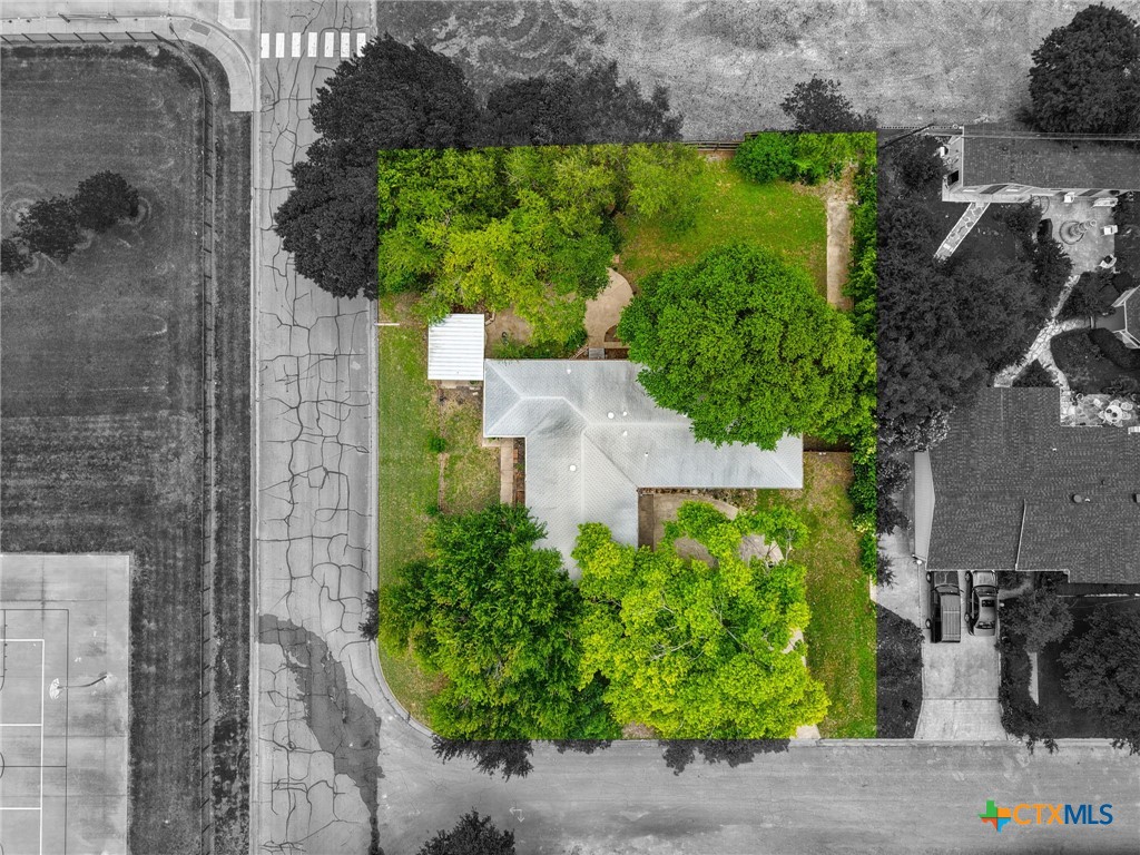 2215 N 9th Street Property Photo 2