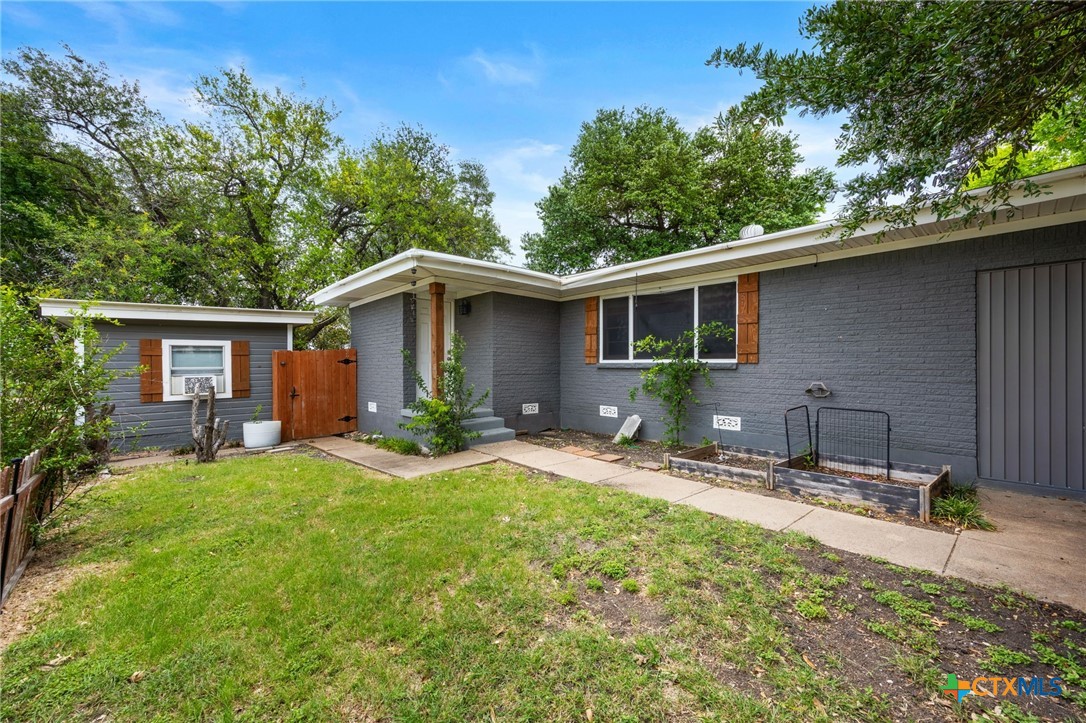 2215 N 9th Street Property Photo 6