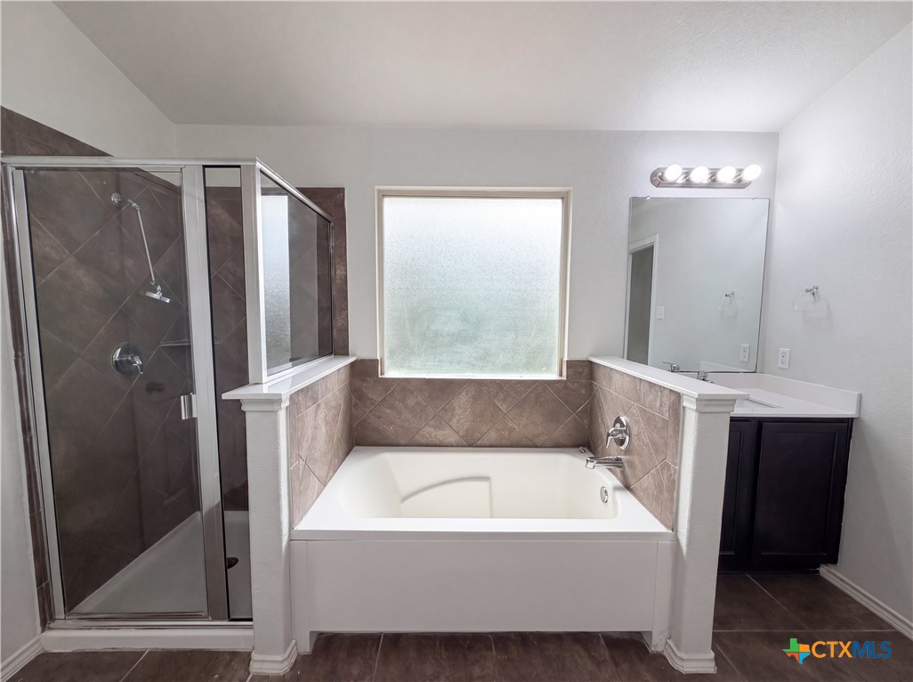 6623 Ambrose Circle Property Photo 8