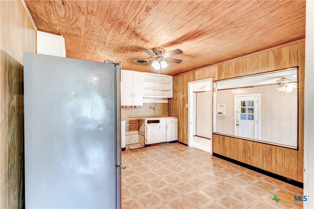 104 E Reagan Avenue Property Photo 8