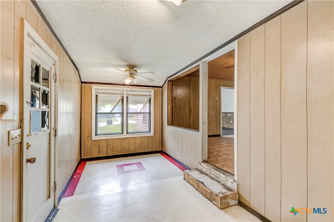 104 E Reagan Avenue Property Photo 11