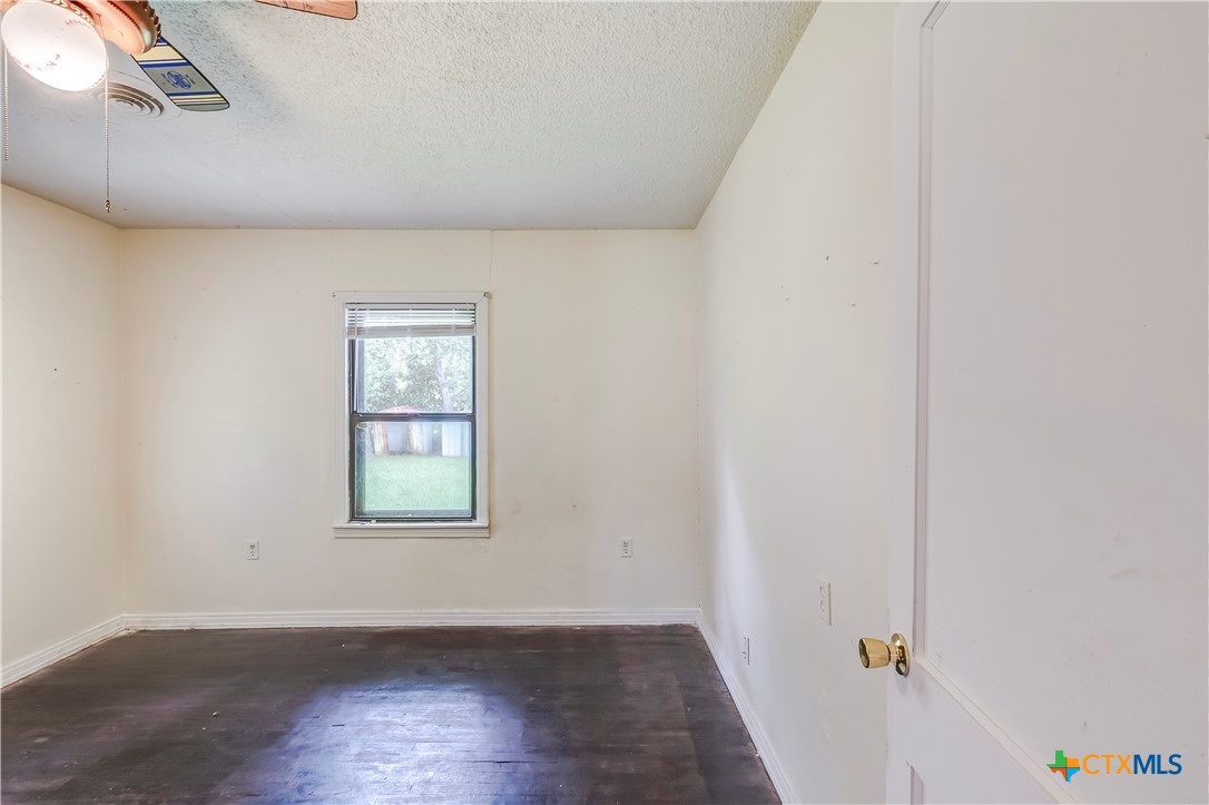 104 E Reagan Avenue Property Photo 18