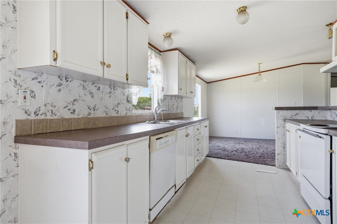 154 Hillside Drive Property Photo 5