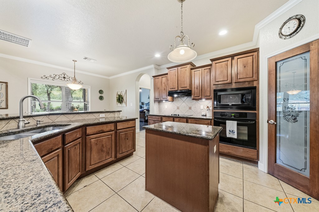 1511 Mount Bear Property Photo 12