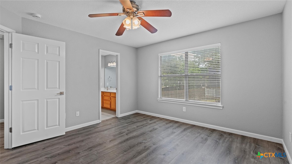 3013/3015 Green Mountain Drive Property Photo 14