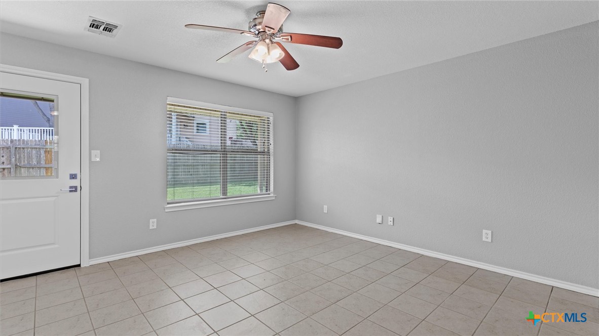 3013/3015 Green Mountain Drive Property Photo 35