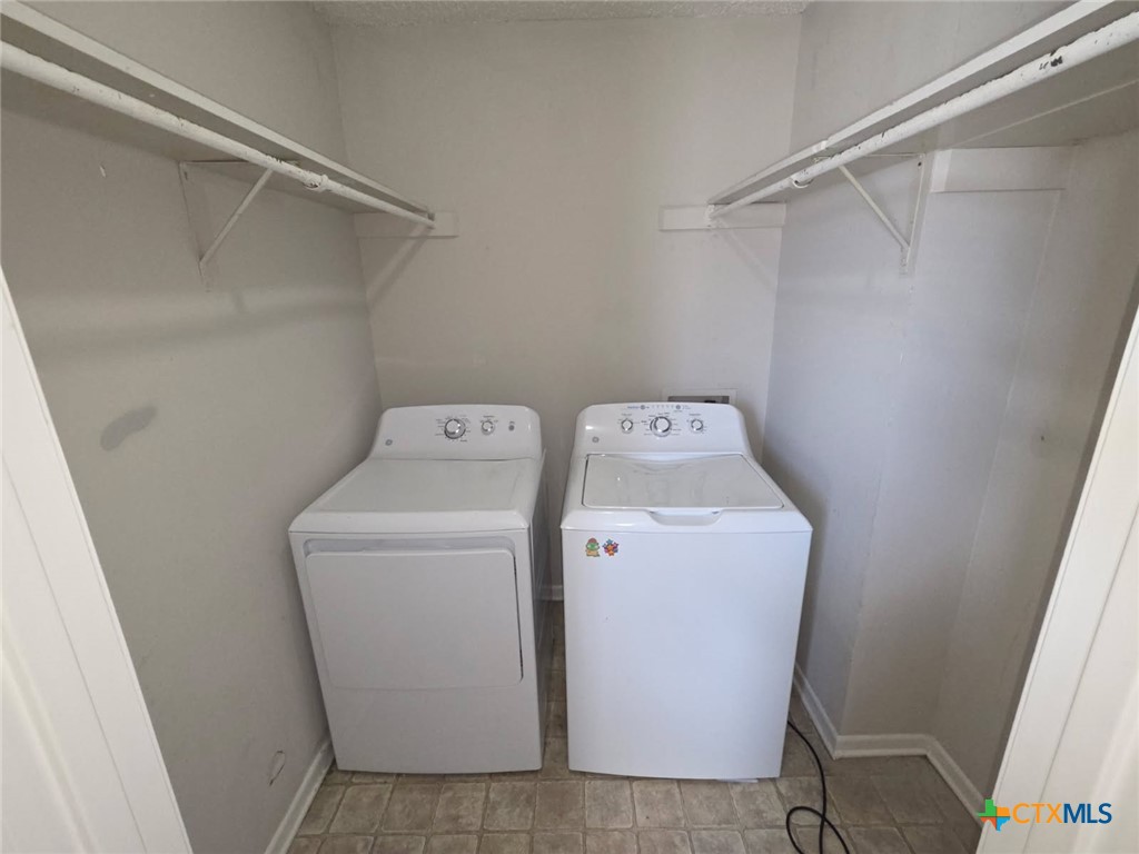 4302 Lake Road Property Photo 6