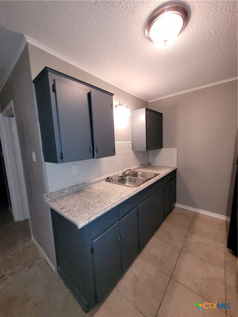 403 Sunset Lane D Property Photo 3