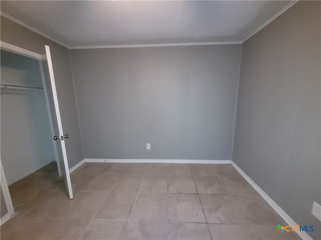 403 Sunset Lane D Property Photo 6
