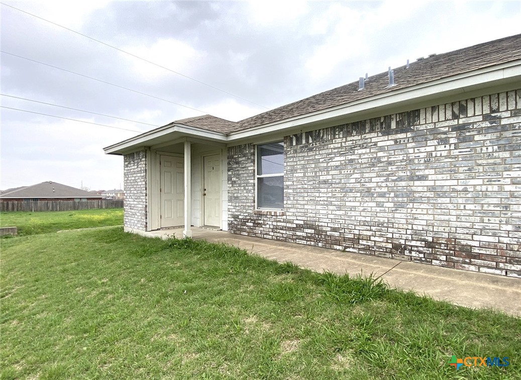3709 Littleleaf Drive B Property Photo 1