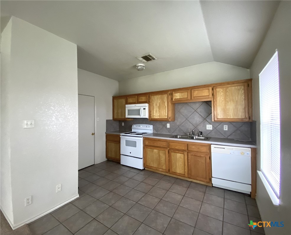 3709 Littleleaf Drive B Property Photo 3
