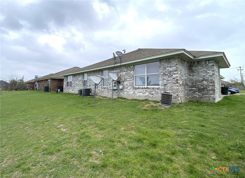 3709 Littleleaf Drive B Property Photo 7