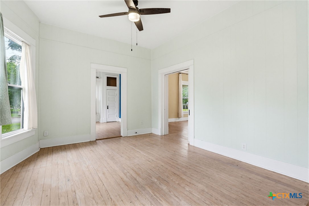 1312 E Leon Street Property Photo 13