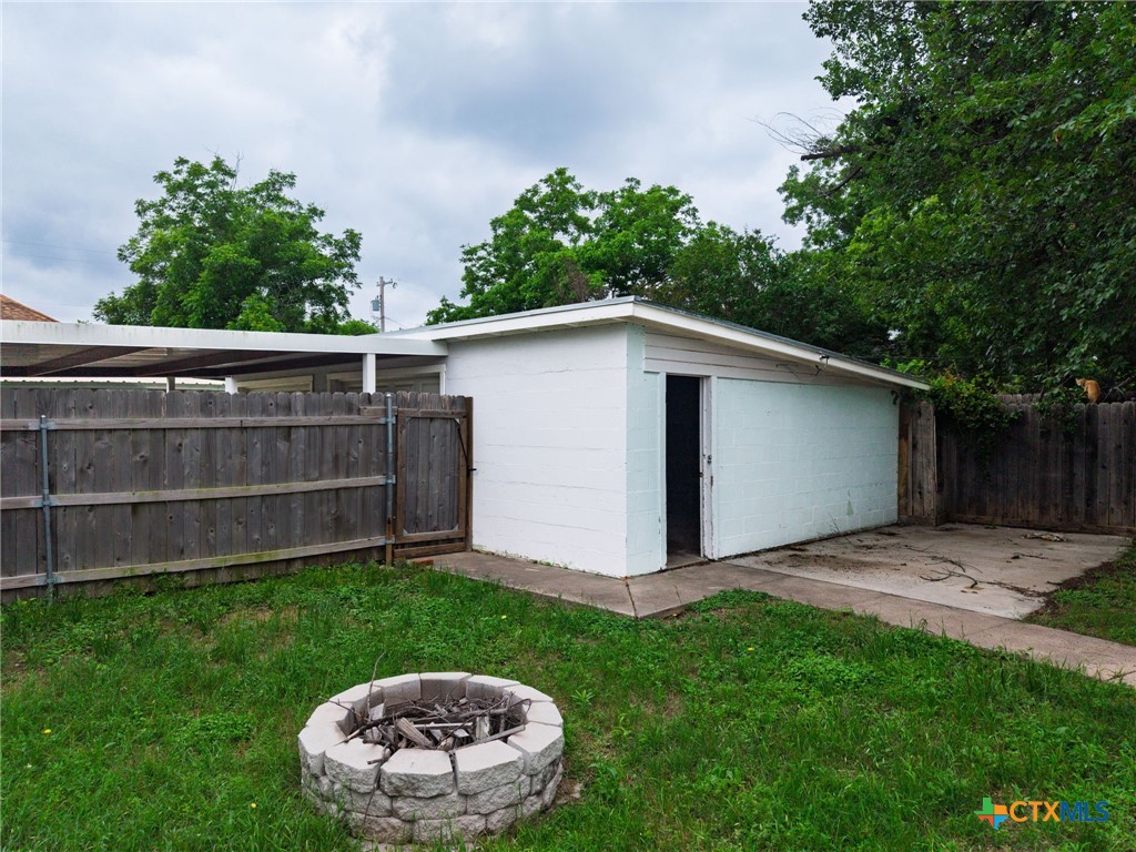1312 E Leon Street Property Photo 29