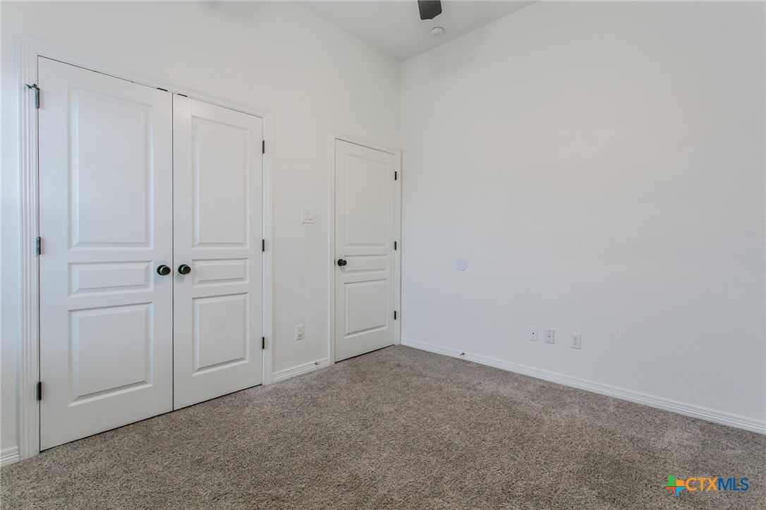8304 Split Trail Cove Property Photo 17