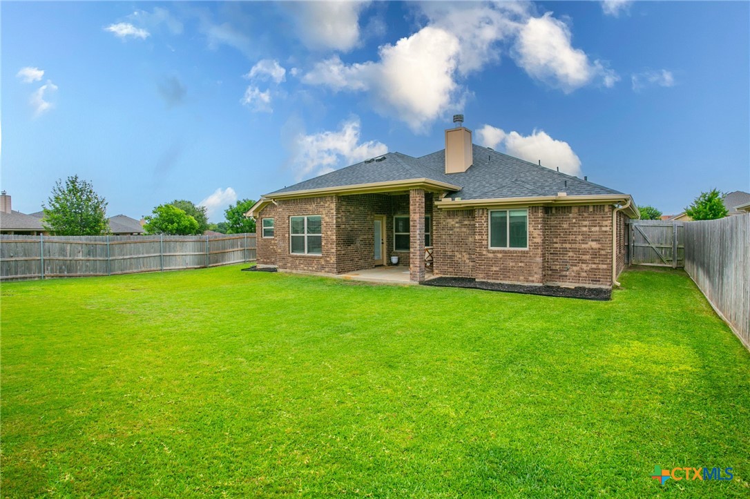 8304 Split Trail Cove Property Photo 24