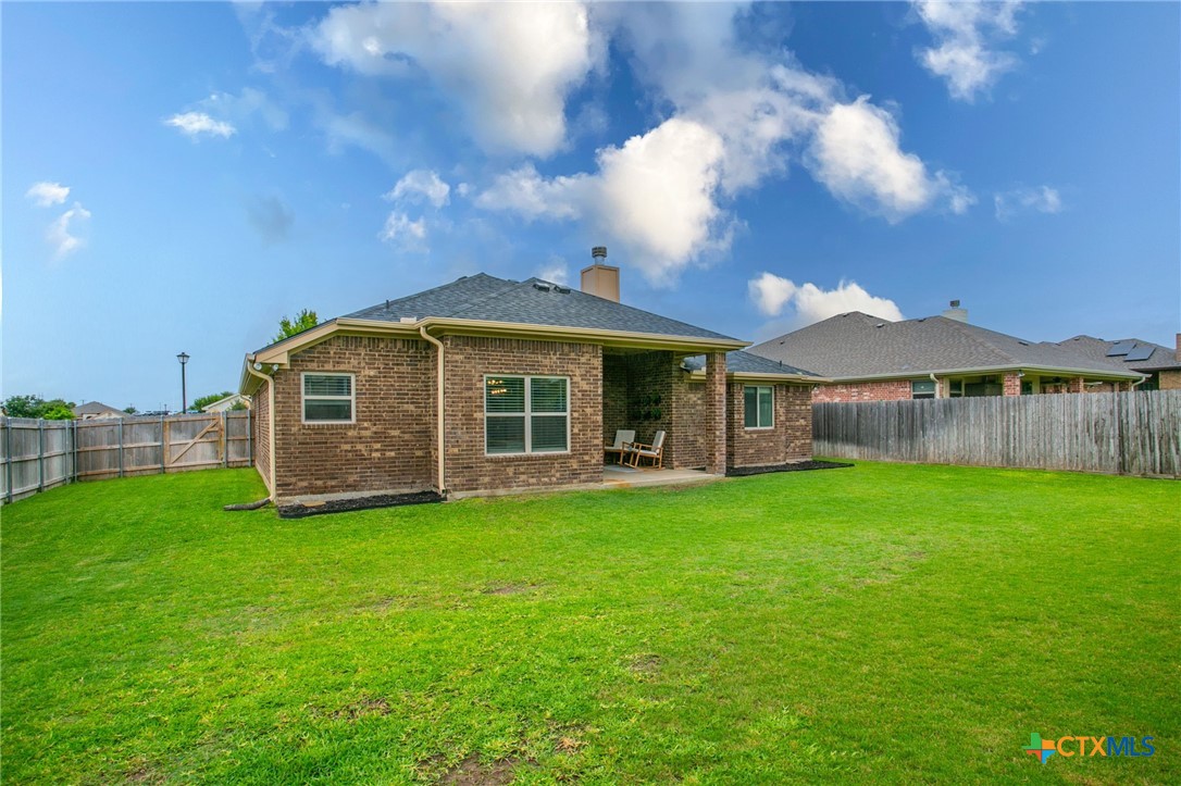 8304 Split Trail Cove Property Photo 25